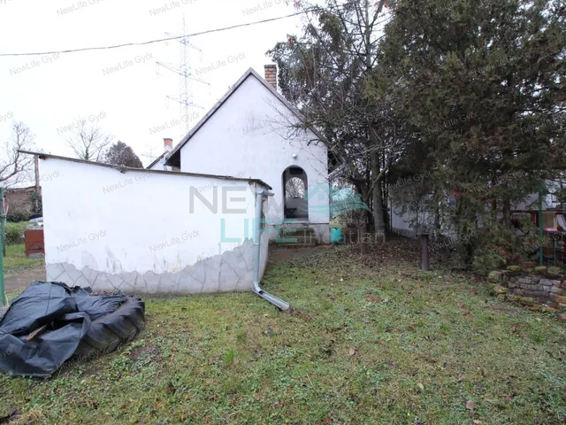 Eladó üdülő és hétvégi ház Győr 20 nm