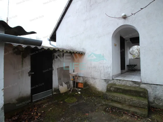 Eladó üdülő és hétvégi ház Győr 20 nm