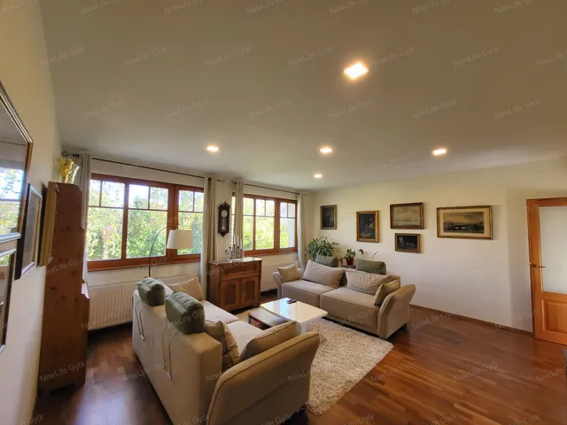 Eladó ház Győr, Kisbácsa 190 nm