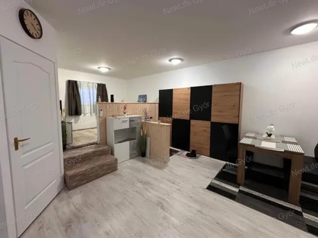 Eladó üdülő és hétvégi ház Győr, Banai úti kertek 50 nm