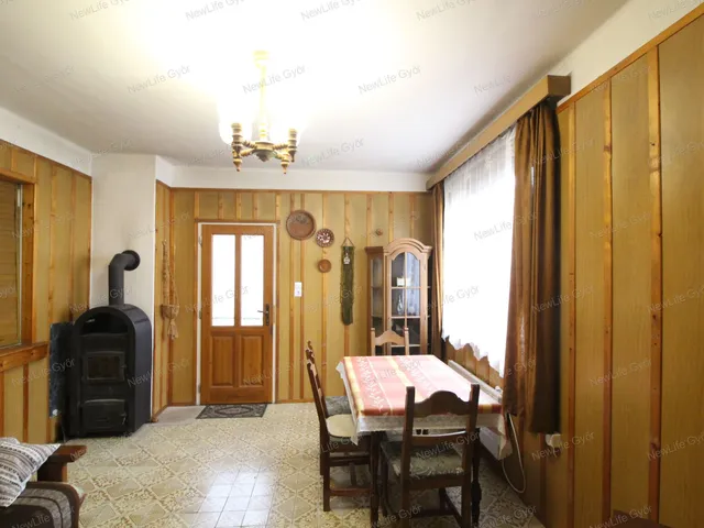 Eladó ház Tényő 70 nm