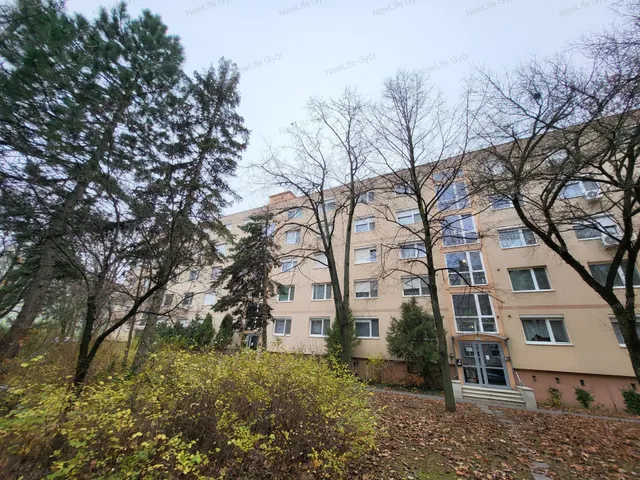 Eladó lakás Győr, Adyváros 55 nm