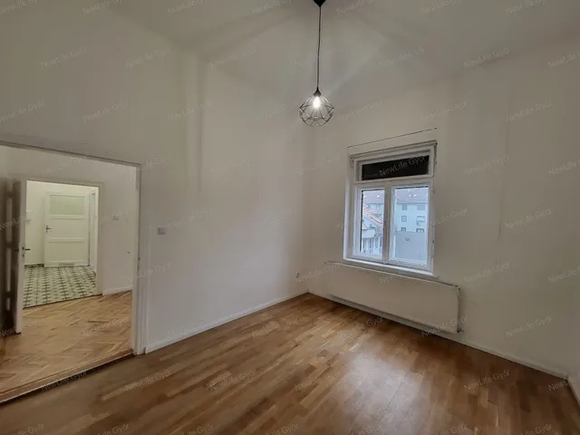 Eladó lakás Győr, Belváros 36 nm