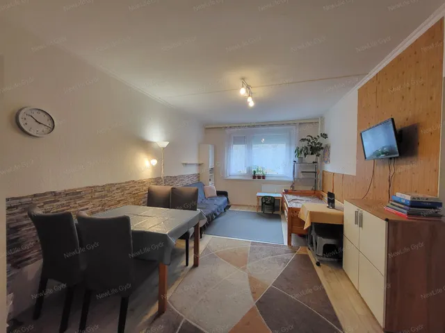 Eladó lakás Győr, Adyváros 63 nm