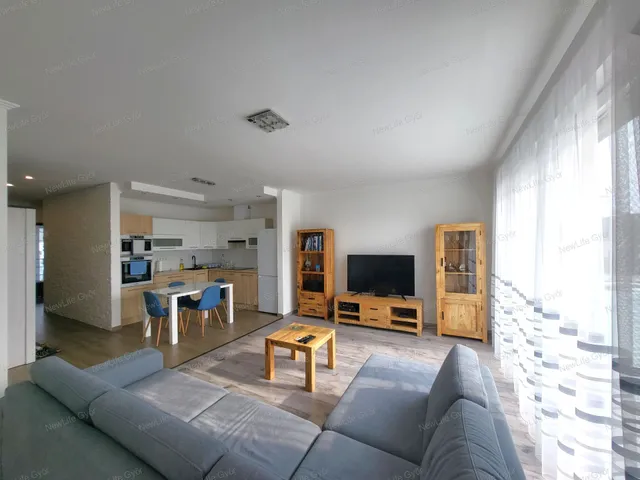 Eladó lakás Győr, Révfalu 74 nm