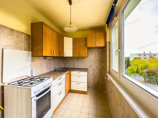 Eladó lakás Győr, Adyváros 53 nm