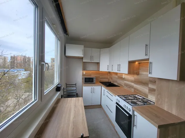 Eladó lakás Győr, Adyváros 53 nm