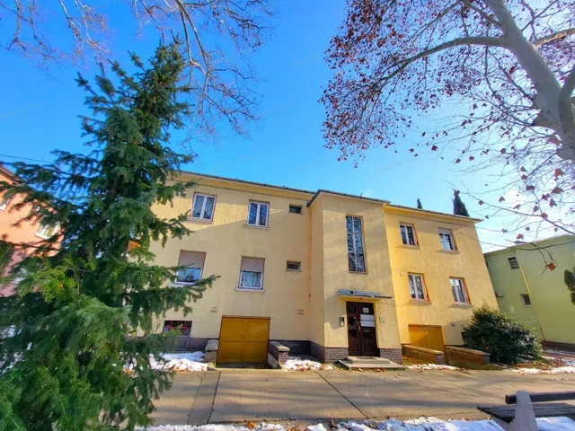 Eladó lakás Győr, Gyárváros 81 nm