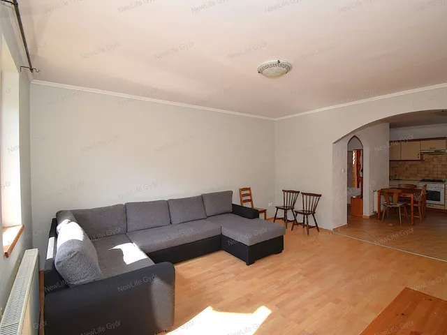 Eladó lakás Győr, Kisbácsa 72 nm