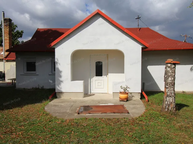Eladó ház Győrság 80 nm