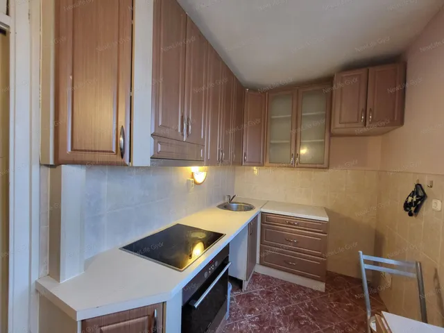 Eladó lakás Győr, Nádorváros 62 nm