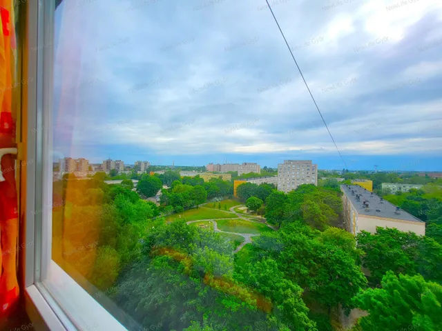 Eladó lakás Győr, Adyváros 62 nm