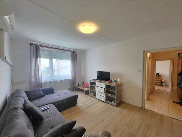 Eladó lakás Győr, Adyváros 46 nm