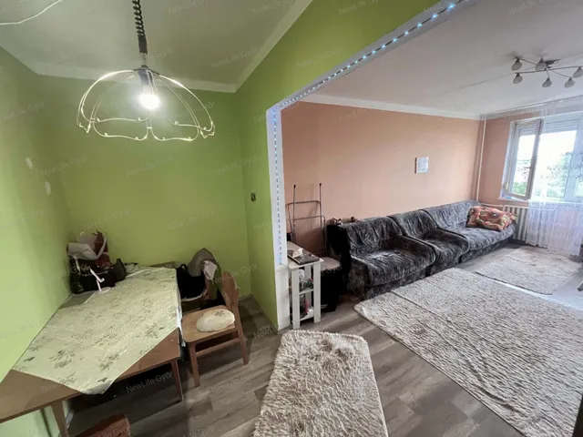 Eladó lakás Győr 53 nm