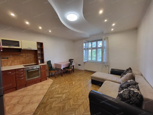 Eladó lakás Győr, Gyárváros 46 nm