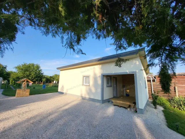 Eladó nyaraló Győr, Banai úti kertek 50 nm