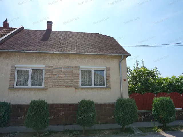 Eladó ház Győr, Szabadhegy 100 nm