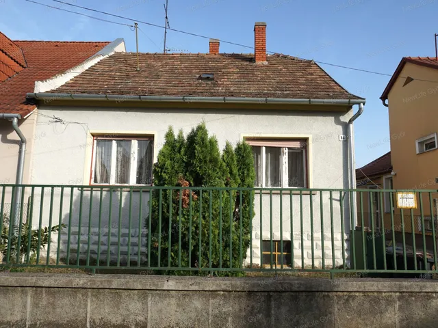 Eladó ház Győr, Szabadhegy 60 nm