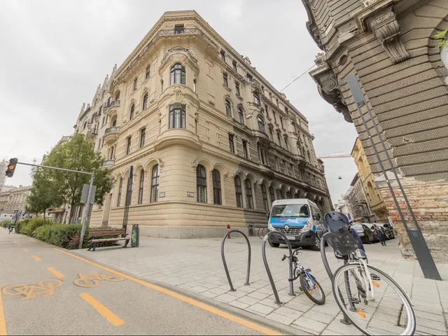 Kiadó lakás Budapest V. kerület, Március 15. tér 8. 54 nm