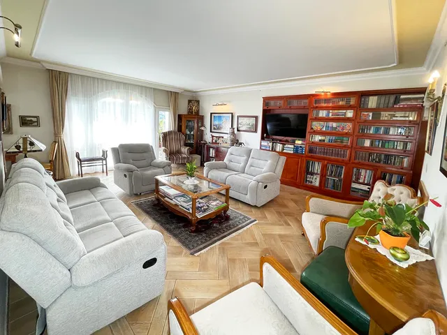 Eladó lakás Budapest XI. kerület, Péterhegy 130 nm