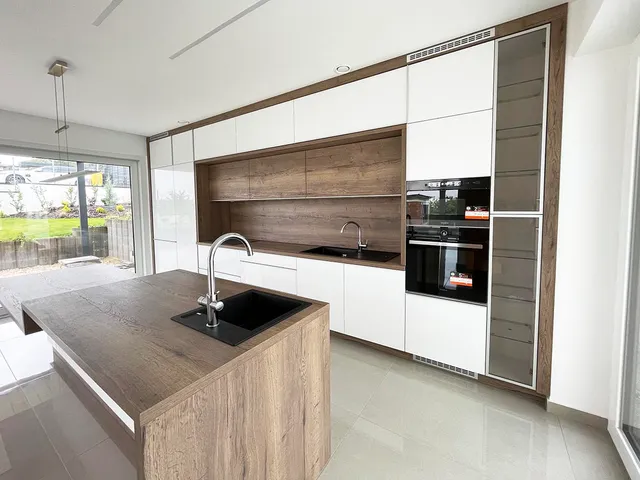 Kiadó ház Budaörs 280 nm