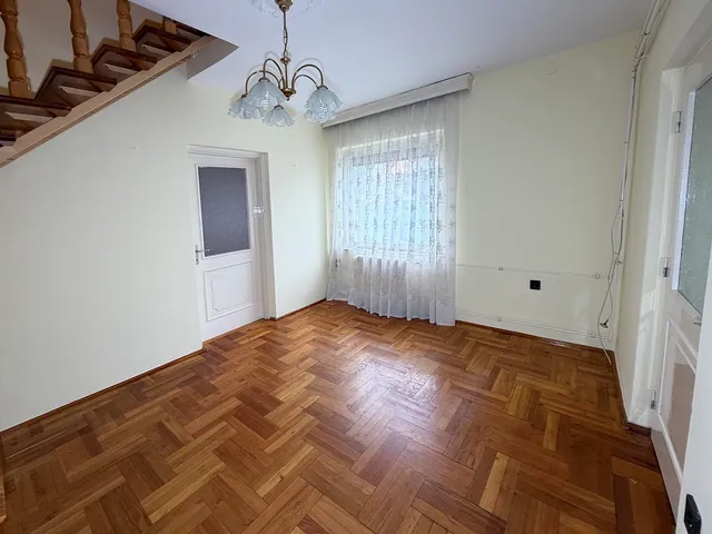 Eladó ház Budaörs, Városközpont 90 nm