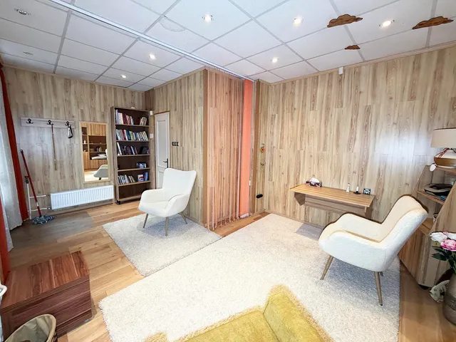 Kiadó kereskedelmi és ipari ingatlan Budaörs, Városközpont 20 nm