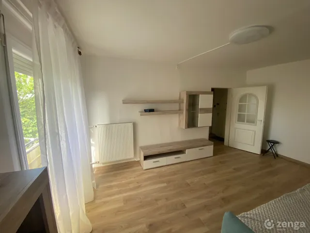 Kiadó lakás Pécs, Egyetemváros 47 nm