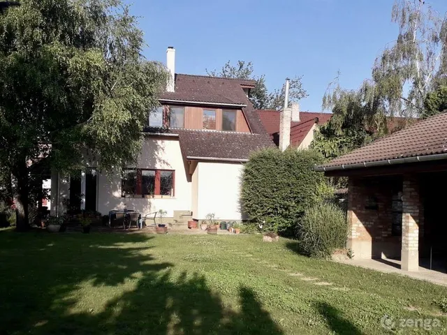 Eladó ház Tata 180 nm