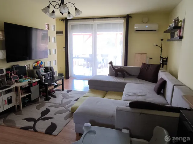 Eladó lakás Cegléd 110 nm