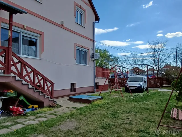 Eladó ház Budapest XVII. kerület, Rákoskeresztúr 250 nm