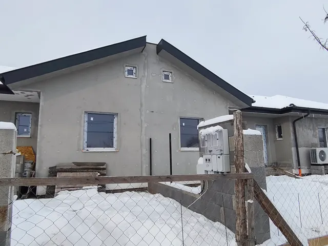 Eladó ház Csomád 103 nm