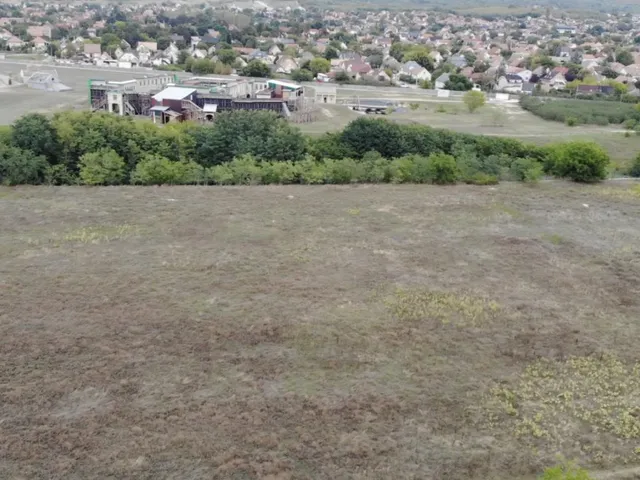 Eladó telek Fót 7073 nm