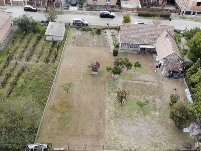 Eladó telek Erdőkertes 999 nm
