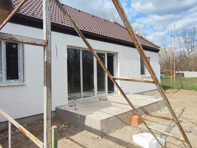 Eladó ház Veresegyház, Revetek 96 nm