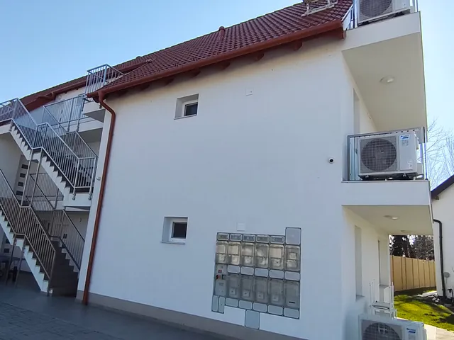 Eladó lakás Balatonkenese 40 nm