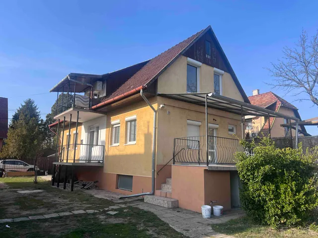 Eladó ház Fót, Kisalag 160 nm