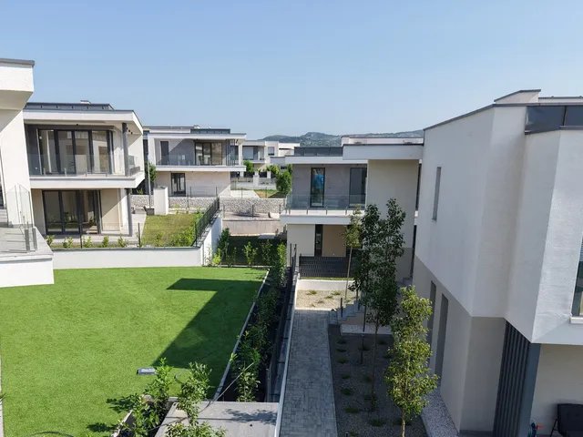 Eladó lakás Törökbálint, Tükörhegy 78 nm