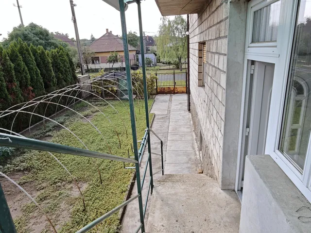 Eladó ház Budapest XVII. kerület, Akadémia-Újtelep 175 nm