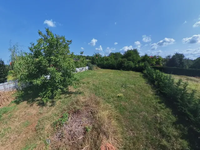 Eladó telek Ecser 861 nm
