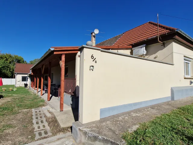 Eladó ház Fót 135 nm
