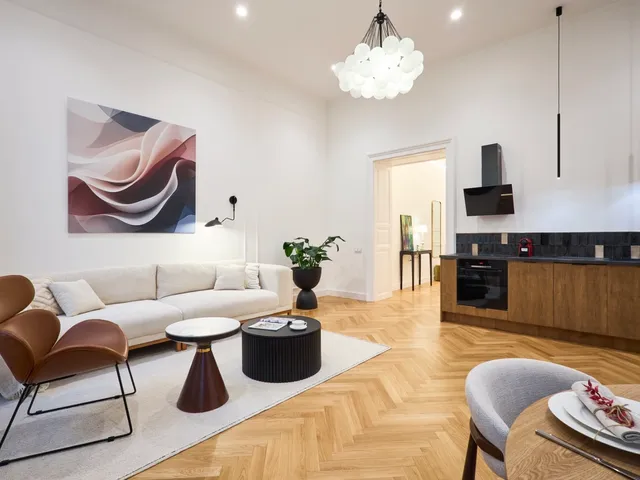 Eladó lakás Budapest VI. kerület, Nagykörúton belüli terület, Podmaniczky utca 82 nm