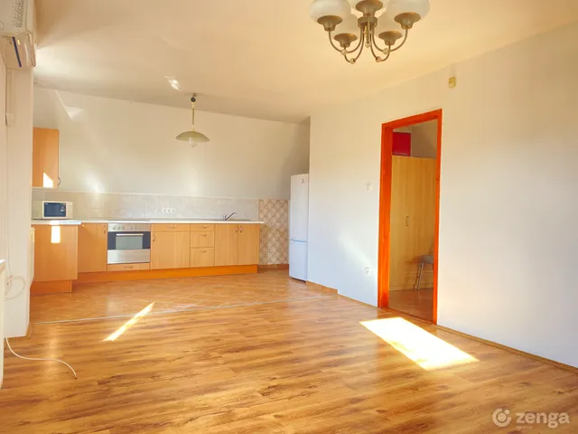 Kiadó lakás Budapest XV. kerület 75 nm