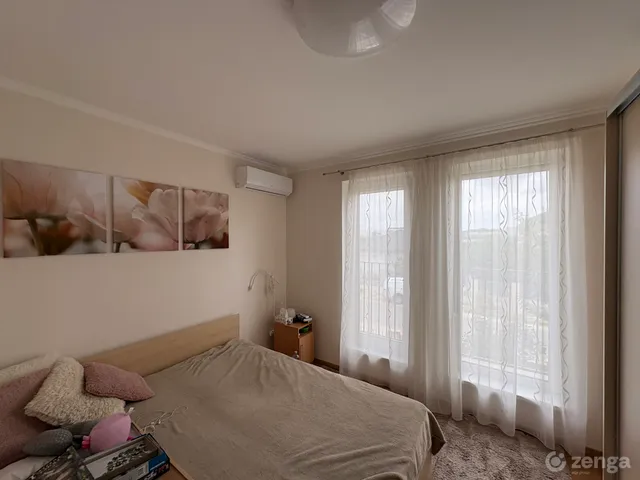 Eladó ház Budapest XVIII. kerület, Almáskert 123 nm