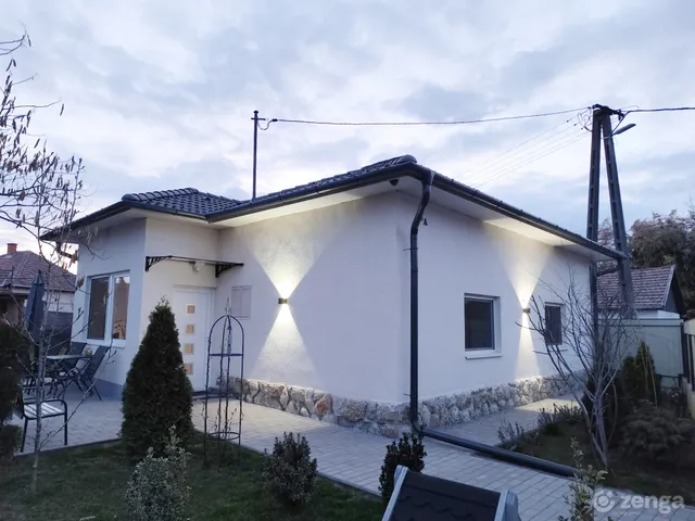 Eladó ház Tiszafüred, Buda 80 nm