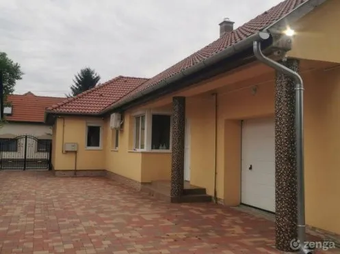Eladó ház Kaposvár, Donner, Szegfű utca 6 126 nm