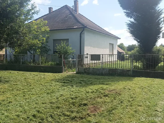 Eladó ház Szabadszentkirály 108 nm