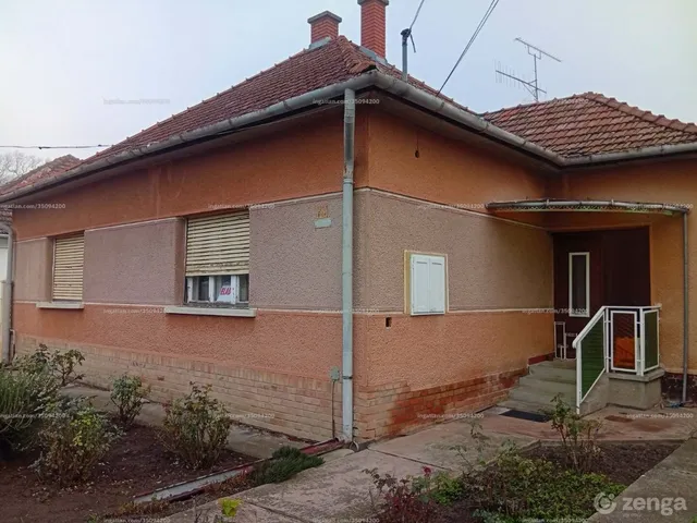 Eladó ház Gyula, Kastélykert 77 nm