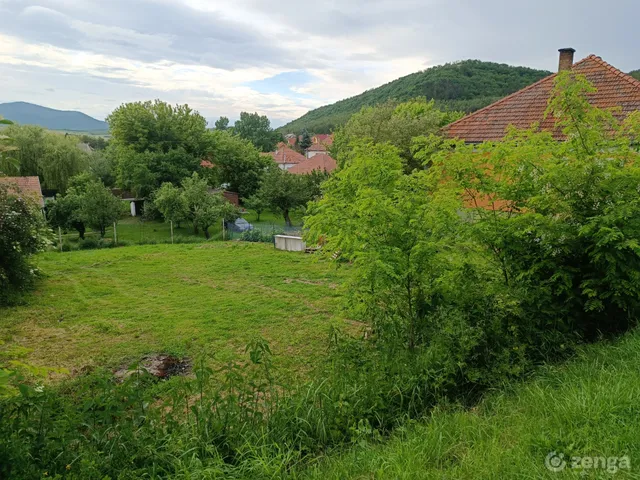 Eladó telek Rád 555 nm