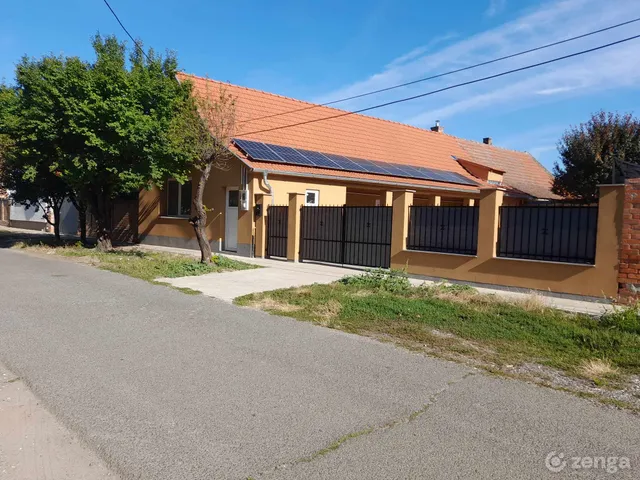 Eladó ház Szeged, Kiskundorozsma 55 nm